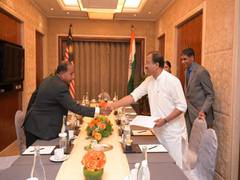 
      
      India, Malaysia discuss ways to strengthen bilateral relations
      
      