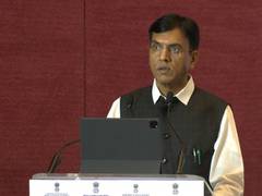 
      
      International co-op essential to advance vaccine development: Min
      
      