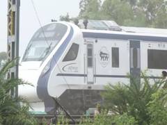 
      
      Howrah Vande Bharat Express crosses tracks in Balasore
      
      