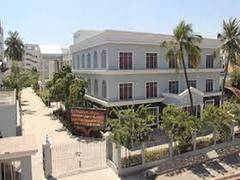 
      
      TN: Vigilance raid at IAS officer's Chennai residence
      
      