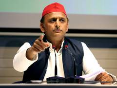 
      
      Odisha train mishap: Akhilesh Yadav hits out at BJP for giving fa
      
      