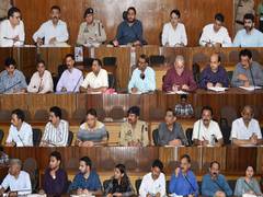 
      
      J-K: Officials review Amarnath Yatra arrangements at Udhampur
      
      
