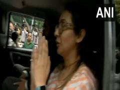 
      
      Coal 'scam': Rujira Banerjee leaves ED office afrer questioning
      
      
