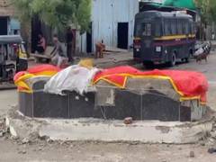 
      
      Maharashtra: Illegal monument of Tipu Sultan removed from Dhule
      
      