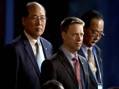 
      
      Former US NSA visits Taiwan with think tank
      
      