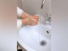 
      
      Gentle cleansers kill viruses as effectively as harsh soaps
      
      