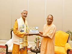 
      
      EAM extends gratitude to Yogi Adityanath for Varanasi arrangement
      
      