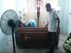 
    Ecuador: Woman presumed dead starts knocking from inside coffin
    