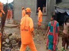 
      
      NDRF teams evacuate 72 civilians from Gujarat's Rupen Bandar
      
      