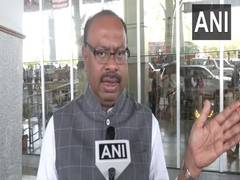 
      
      Maha BJP chief slams K'taka Cong  on removing Savarkar chapter
      
      