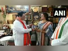 
      
      Tripura: JP Nadda met Dronacharya awardee Bishweshwar Nandi
      
      