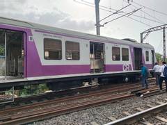 
      
      Mumbai: Empty local train derails at Ambarnath Railway Station
      
      