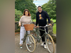 
      
      On Father's Day, Twinkle pens emotional note for husband Akshay
      
      
