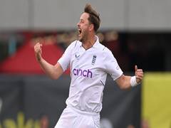 
      
      Robinson, Broad dominate visitors to leave Australia reeling
      
      