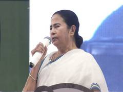 
      
      WB CM objects governor' decision to observe State Foundation day
      
      