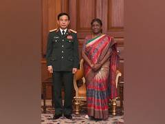 
      
      Vietnam Defence Minister calls on President Murmu
      
      