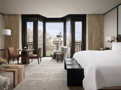 
      
      The Peninsula London bringing spectacular new style and luxury 
      
      