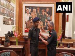 
      
      Army chief Manoj Pande lauds soldier from Tamil Nadu
      
      