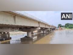 
      
      Bihar: Pillar of under-construction bridge in Kishanganj caves-in
      
      