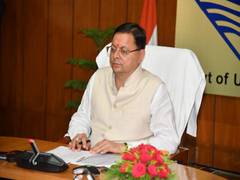 
      
      Uttarakhand CM Pushkar Singh Dhami meets Padma Shri Awardees 
      
      