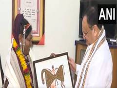 
      
      MP: BJP president Nadda meets Padma awardee Bhil artist Bhuri Bai
      
      