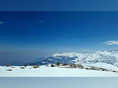 
      
      Exploring India's Diverse Landscapes
      
      