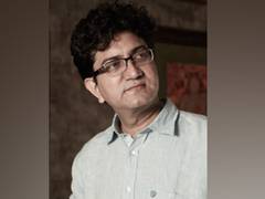 
      
      Prasoon Joshi led McCann bags Air India's branding globally
      
      