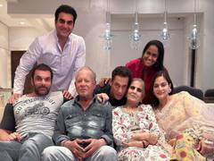 
      
      Salman Khan wishes fans Eid mubarak with family picture  
      
      