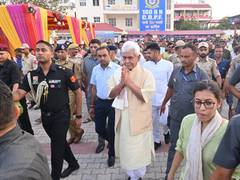 
      
      Lt Governor visits Yatri Niwas at Bhagwati Nagar
      
      