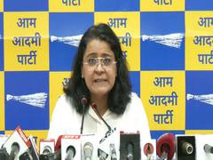 
      
      LG an outsider, not aware of how hardworking Delhiites are: AAP
      
      
