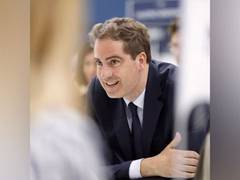 
    France, UAE committed to accelerate shift towards clean energy
    