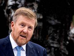 
      
      Dutch King apologizes for Netherlands' involvement in slavery
      
      