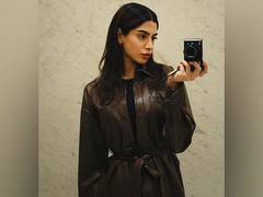 
      
      Khushi Kapoor shares 'Sunday dump' of her photos
      
      