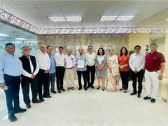 
      
      Dr. AV Cancer Institute, Rotary District 3011 towards Cancer Care
      
      