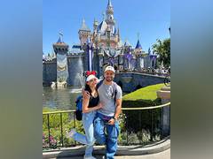 
      
      Soha Ali Khan, Kunal Kemmu enjoy summer vacation in Disneyland
      
      