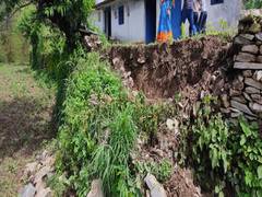 
      
      Wide cracks appear in Uttarkashi village after heavy rain 
      
      