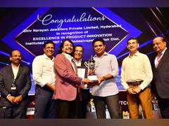 
      
      Shiv Narayan Jewellers Receives FTCCI Award 
      
      