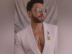 
      
      Celebs wishes Ranveer Singh on his birthday 
      
      
