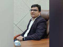 
      
      Self-Made Millionaire to Launch Digital Business School
      
      