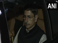 
      
      Tamil Nadu Governor RN Ravi arrives in Delhi
      
      