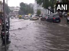 
      
      Amit Shah speaks to Delhi LG as heavy rain continues to lash nati
      
      