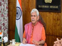 
      
      J-K LG Manoj Sinha reviews arrangements for Amarnath Yatra
      
      