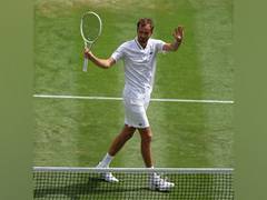 
      
      Wimbledon: Daniil Medvedev reaches QFs after Jiri Lehecka retire
      
      