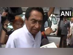 
      
      Kamal Nath meets MP Governor on 