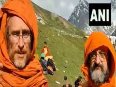 
      
      J-K: Two US nationals from California undertake Amarnath Yatra
      
      