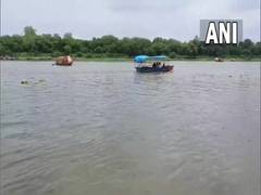 
      
      Mathura Police on alert as water level rises in Yamuna
      
      