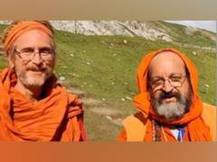 
      
      Two US nationals fulfil their Amarnath Yatra dream
      
      