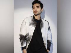 
      
      Ishwak Singh shares experience working  in ‘Adhura’
      
      