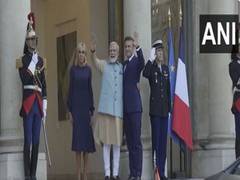 
      
      French President hosts private dinner in honour of PM Modi
      
      