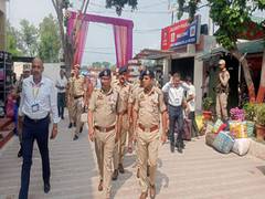
      
      DGP, officials review security arrangements for Amarnath Yatra
      
      